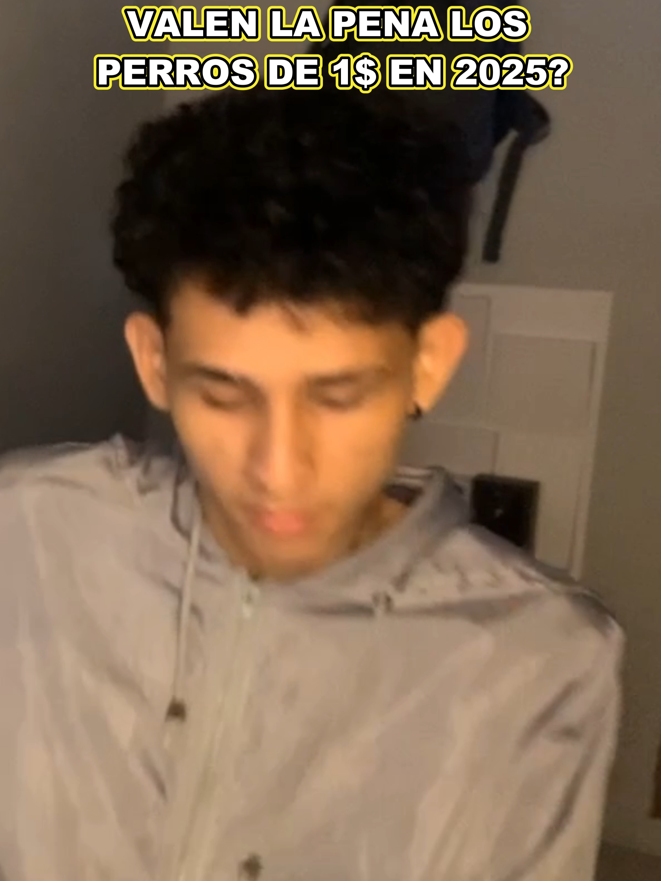 Probando perritos de un 1$ en Caracas Venezuela#streamer #fyp #comida