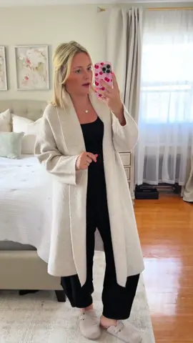 This long cardigan is chef’s kiss!! It’s a look for less and I like this one even better! So cute so chic, it’s perfect for the fall 😍 #longcardigan #cardigan #cardiganoutfit #fallaesthetic #fallfashion 