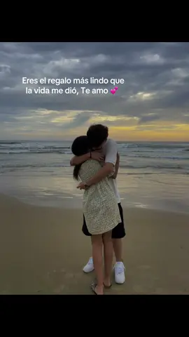 La amo inmensamente 💕.                                 #Amor #tamo #fyy @Madelen 