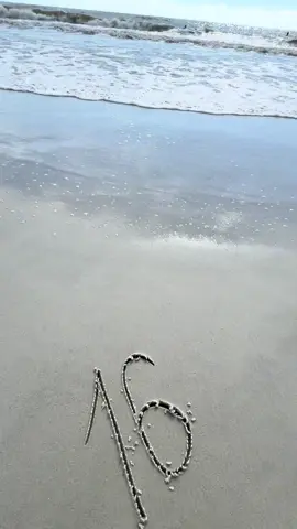 #beach #relaxing #sand #jacksonville #florida #usa🇺🇸 #writeonthesand #ocean #numbersinthesand #nameinthesand #heartinthesand 