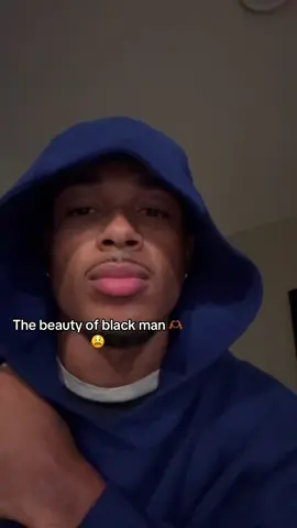 Black man 🫠#blackgirlmagic #darkskin #man #noirs 