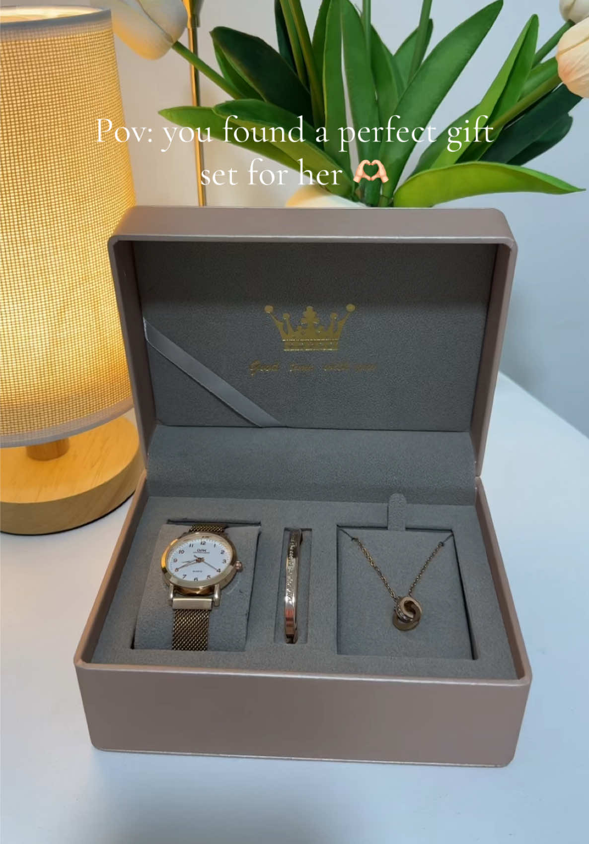 Every woman deserve this set 💝 #giftideas #watch #olevswatch #watchgiftset #olevsoriginalwatch     