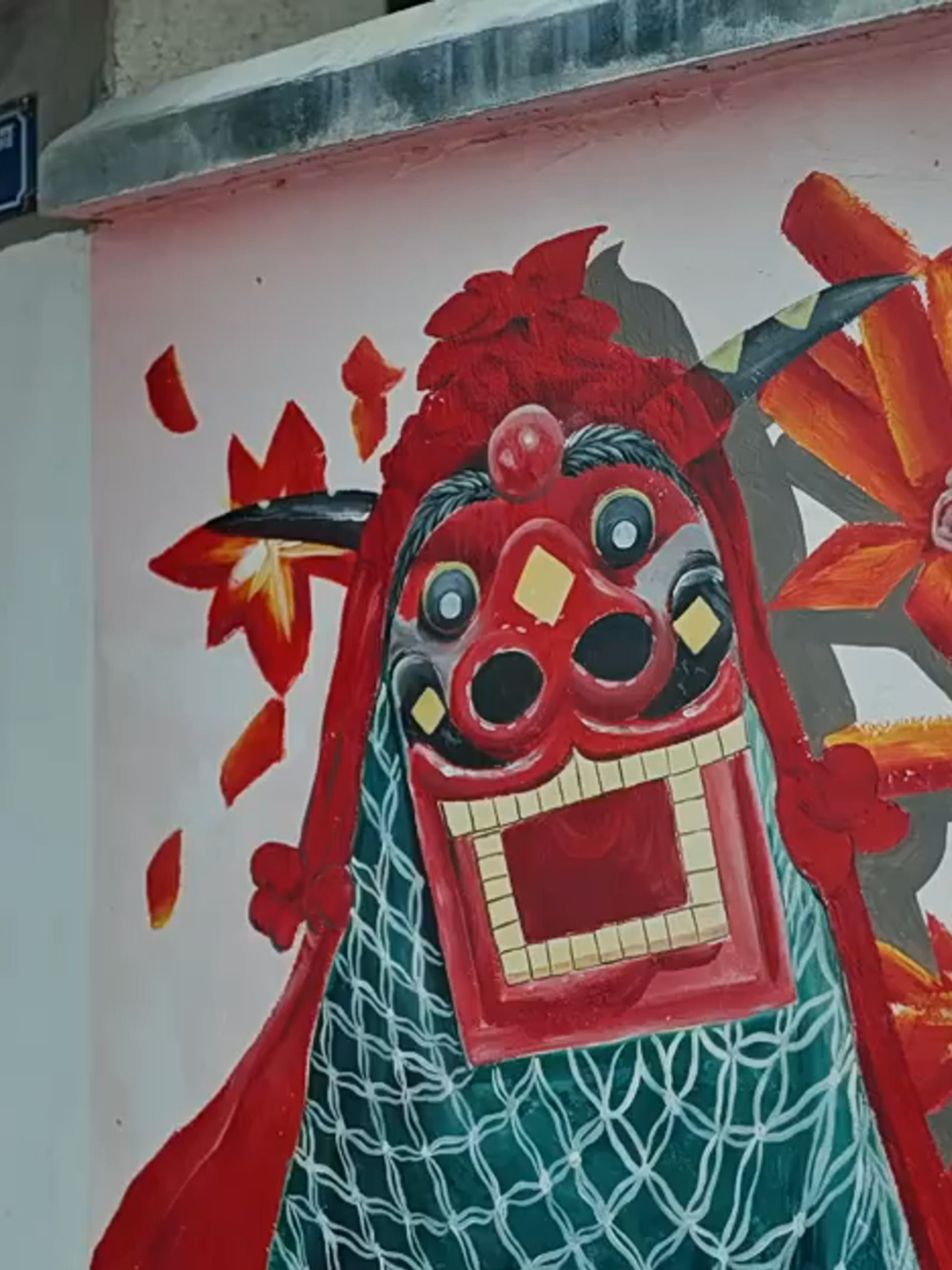 The Hard-Head Lion Dance is a traditional folk performance from Longyou, Quzhou, said to have originated in the Tang dynasty. The lion’s head is carved from camphor wood or water poplar wood,and the dance movements are vigorous, powerful, and majestic. During festivals and celebrations, people perform the Hard-Head Lion Dance to ward off evil, invite good fortune, and enliven the festivities. #VisitQuzhou #fyp #DakaChina #chinatravel #chineseheritage