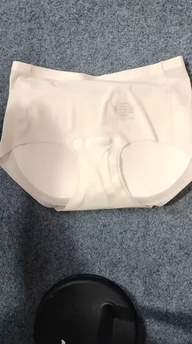 quần độn mông mỏng nhà em đây ạ