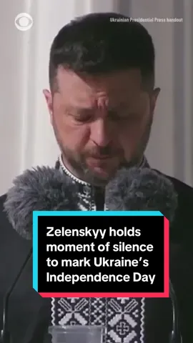 Ukrainian President Volodymyr Zelenskyy held a moment of silence in Kyiv’s Maidan Square on Sunday to mark 34 years since Ukraine became independent from the Soviet Union. Canadian Prime Minister Mark Carney joined Zelenskyy for the Independence Day ceremony, in what was his first visit to Ukraine since taking office in March. While there, he pledged more than C$1 billion in military aid. #Zelenskyy #Ukraine #IndependenceDay #World