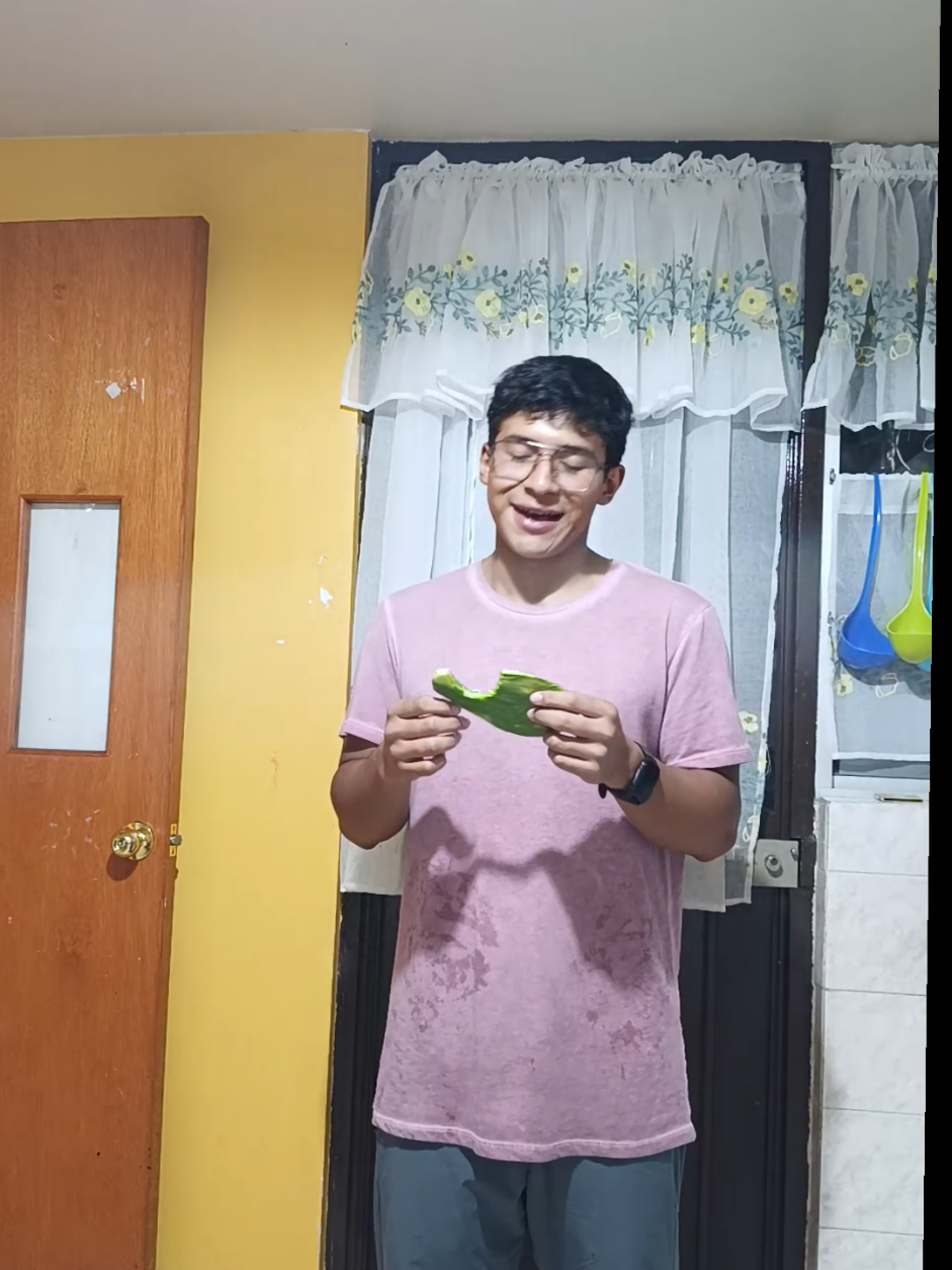 Gymrat testeando nopal crudo  #alimentacion #alimentacionsaludable #mexico🇲🇽 #gym #nopal 