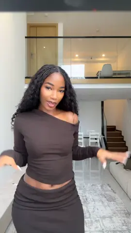 Outfit of the day🤌🏽 #foryoupage #pourtoi #tiktokcameroon🇨🇲tiktokafrica #fashiontiktok #tiktokcameroun🇨🇲 