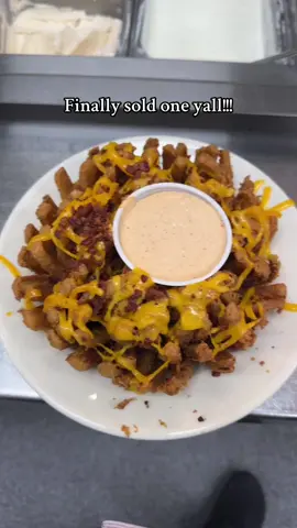 Sunday double shift #server #servertiktok #serverlife #servertok #texasroadhouse 