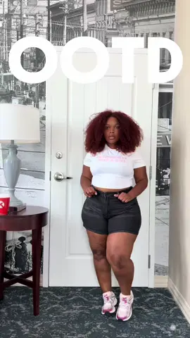 Outfit of the day 💕 #blackgirltiktokers🤎 #ootdblackgirls #outfitinspos #blackgirloutfitideas #blackgirlfashioninspo 