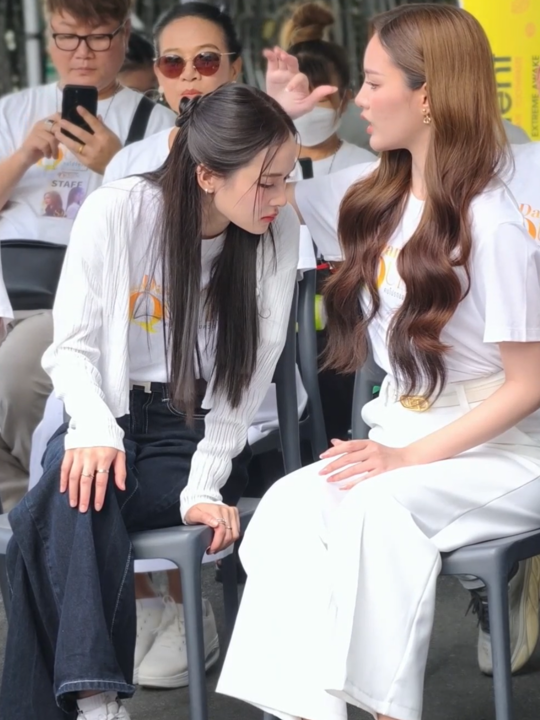 วันนี้ขอต่อเรือแตงกวาเหนือ  #บวงสรวงซีรีส์คนโปรดของควีน  #nurdesoraya #TKphinyanech #TKNur #DangerousQueenTheSeries @nrdesoraya @phinyanech.h 