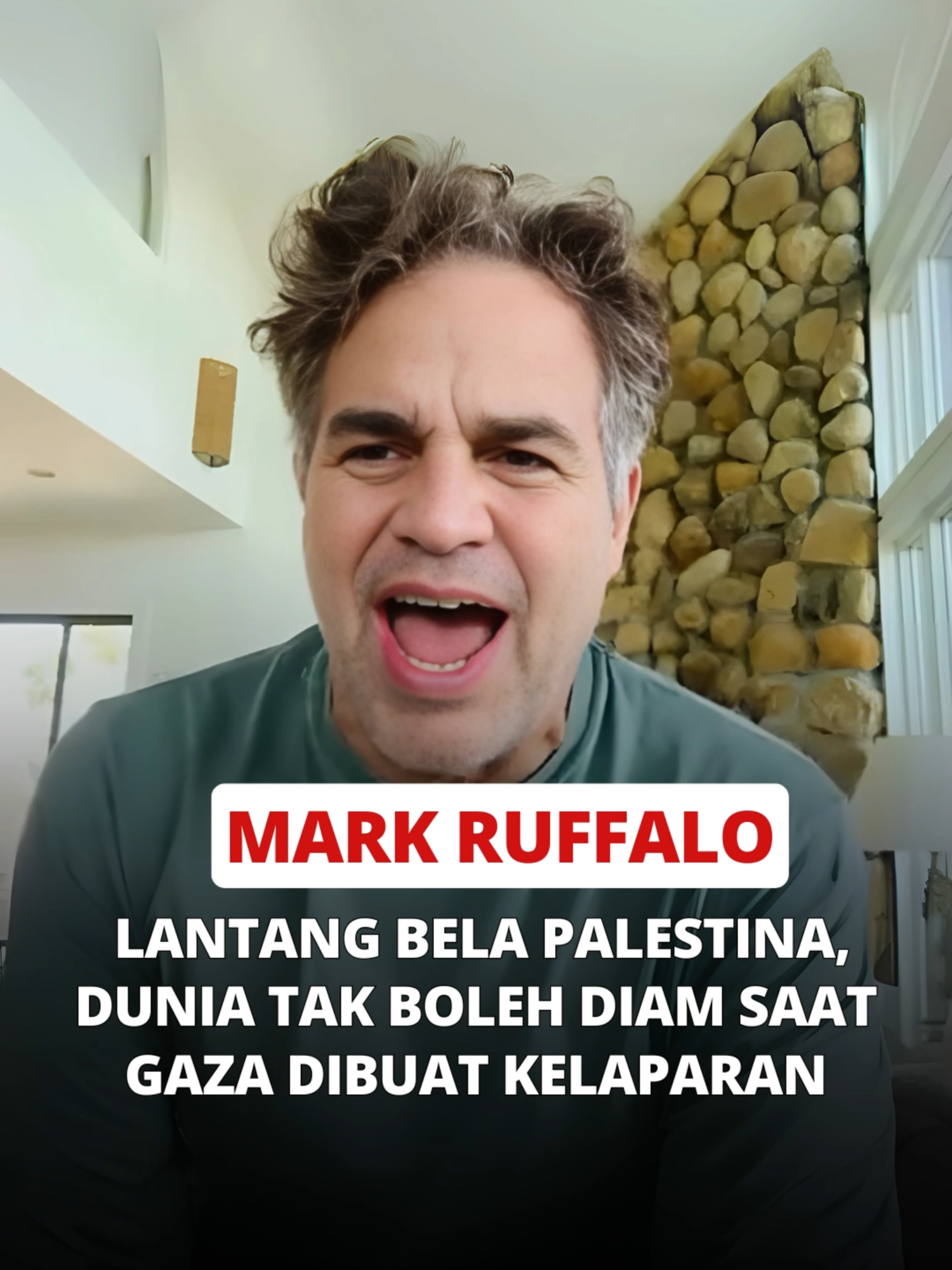 Aktor Hollywood Mark Ruffalo, yang dikenal lewat perannya sebagai Hulk dalam waralaba Avengers, mengecam keras kondisi kemanusiaan di Gaza yang disebutnya sebagai “kelaparan buatan” dan “kejahatan terhadap kemanusiaan.” Video: @markruffalo  #gaza #MarkRuffalo #aktor #kelaparangazatersistimatis