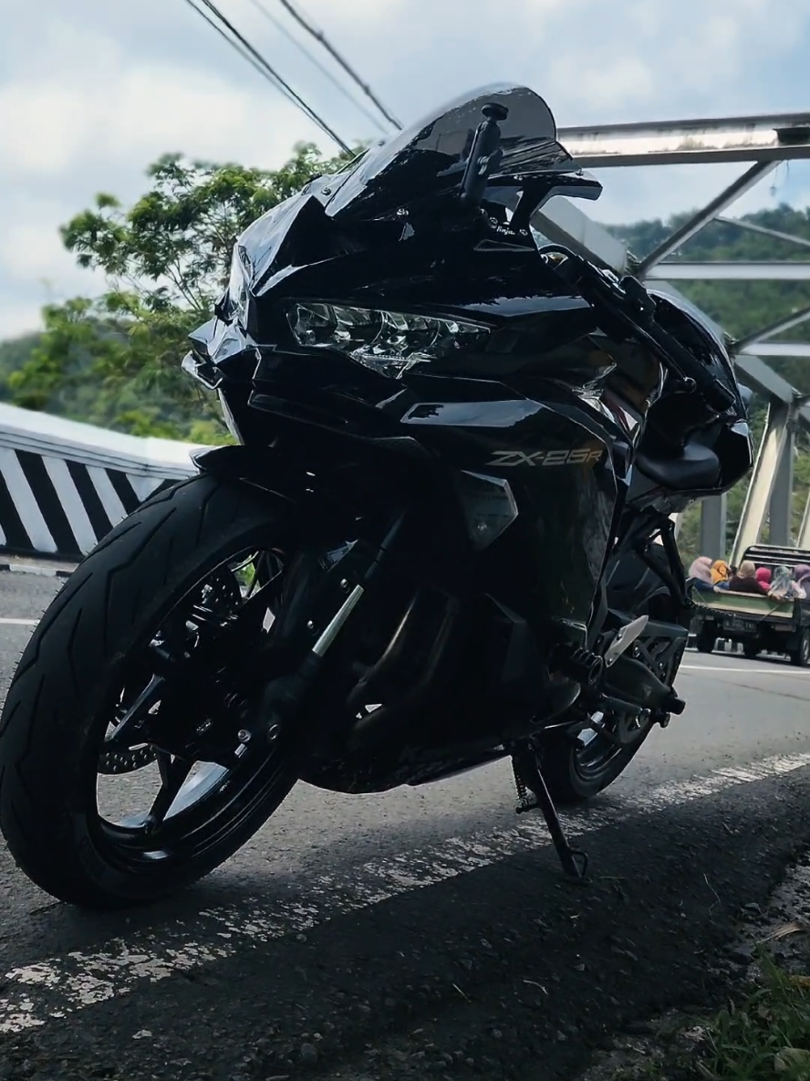 cricit nguuungggggg #fypシ゚ #ninja #fypage #zx25r 