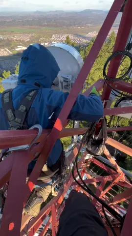 Alineacion de Enlace Huawei RTN380 23GHz / 80GHz ✅ #telecom #huawei #enlace #telecomunicaciones #towerclimber #telecommunication #chile #5g 