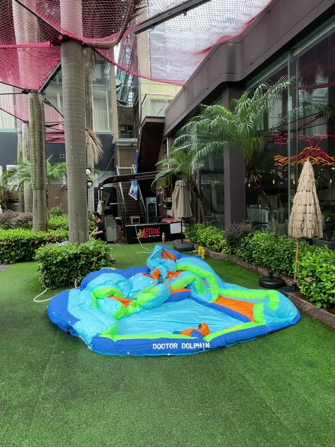 Summer = saved. If you’ve got kids who love to run wild, you need a backyard water slide! It sets up in minutes and keeps them busy for hours. Bonus: you don’t even have to leave the house for water park vibes. 😉 #trendingkidstoys #kidstoys #kidsfun #bouncers #modernbouncehouse #kidsparty #bouncehouses #jumpingcastle #indoorplayground #outdoorfun #weekendfun #usa_tiktok #giftideas #bouncehouse #birthdaygift #hottoys #waterslide #summervibes #fyp