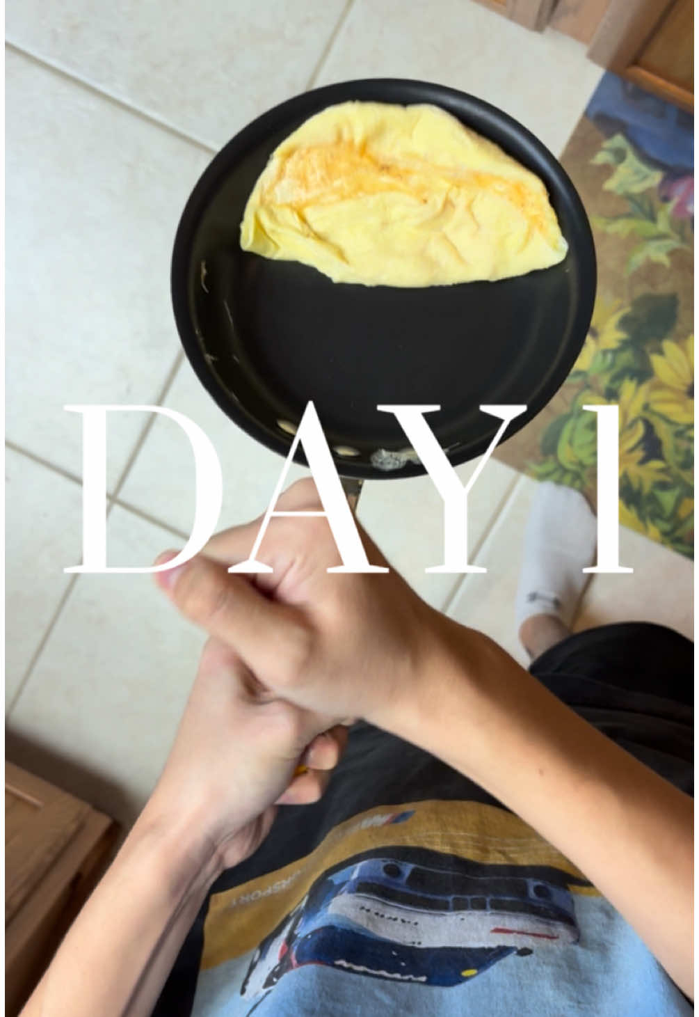 Day 1 - pov learning how to make omurice (I’m teaching this first timer) note: this is his first omurice in his life #omurice #eggs 