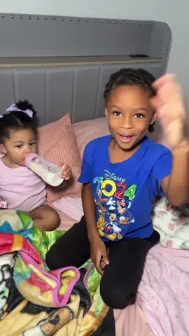 When your sister goes viral on TikTok 🤣