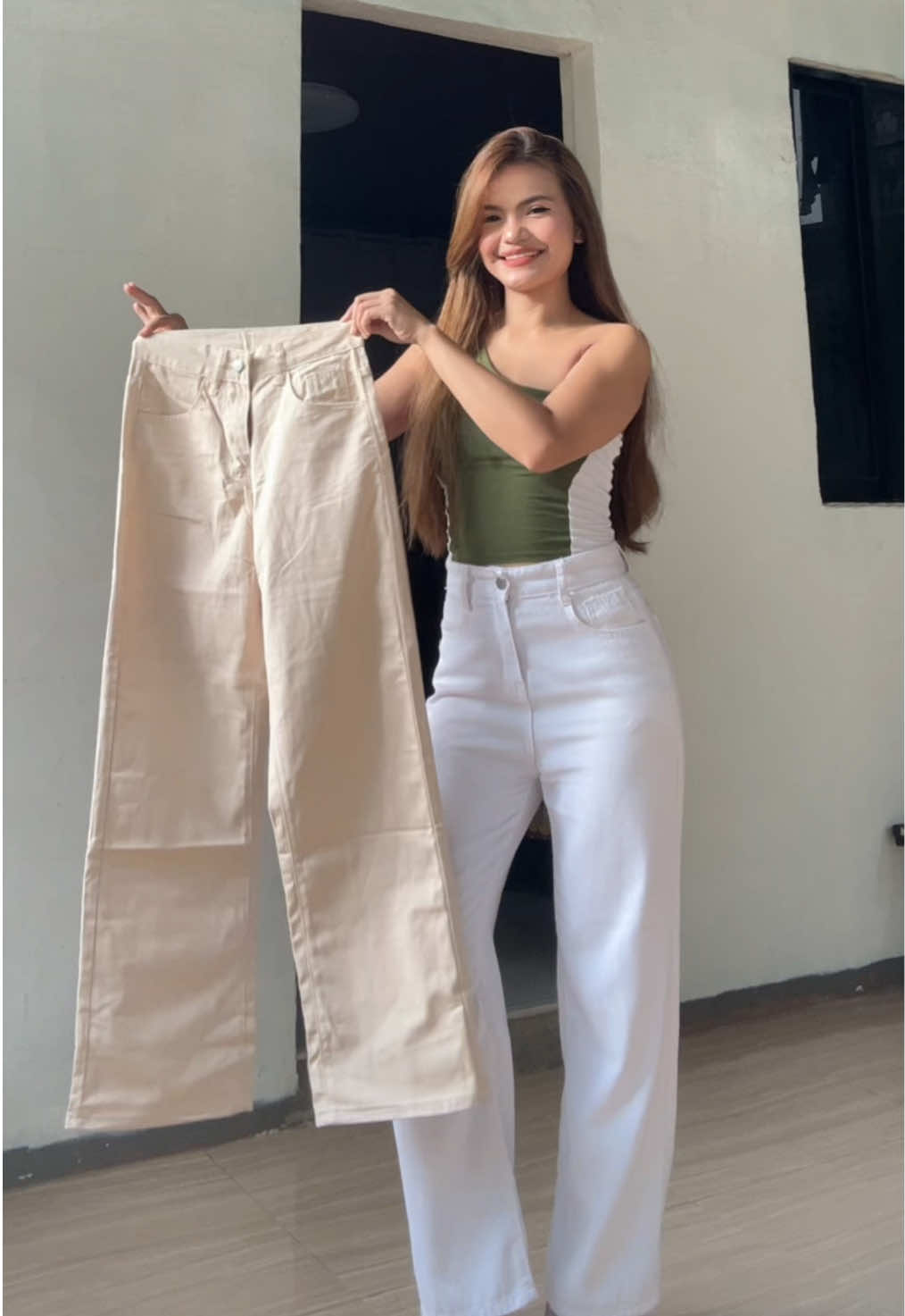 Kung sawa kana sa fitted try this Highwaist Wide leg Pants nman 🤗  Comfy and perf for casual look #casualpants #widelegpants #pantsforwomen 