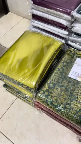 Ready banyak warna 