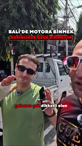 Bali’de Motor Kullanırken Bunlara Dikkat! (Videoların devamı için beğenip yorum yapmayı unutmayın)  #bali #scooter #seyahat 
