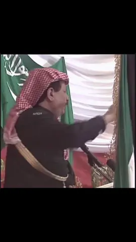 قصيدة شاعر الوطن خلف بن هذال ايام الغزو.             #الملك فهد #الشيخ جابر #السعوديه🇸🇦 #الكويت🇰🇼 #العراق 