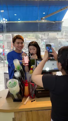 ✨Nay gặp thằng nyc m đi với nhỏ nào kìa @Quỳnh Trânn @Én Hốp Pi 🐱 