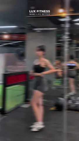 Bạn muốn tập luyện đến ngay LUX FITNESS                                                    #gym #bểbơibốnmùa #luxfitness 