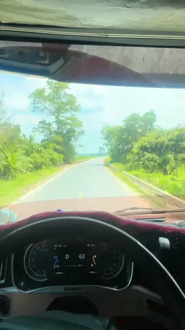 Thời tiết đẹp như thế này mà đùng cái bão được ngay 