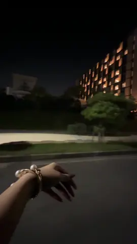 #🌜🤌💝✨🍂🗼🌛 