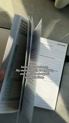 #tiktokshoplabordaysale Sometimes I hate me.My mental health is very bad,and I need to change it with this diary.🫶💖✨#healthjourney #MentalHealth #selfhelpbooks #tiktokshop 