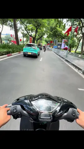 Mát mẻ dạo phố chút #SH_125