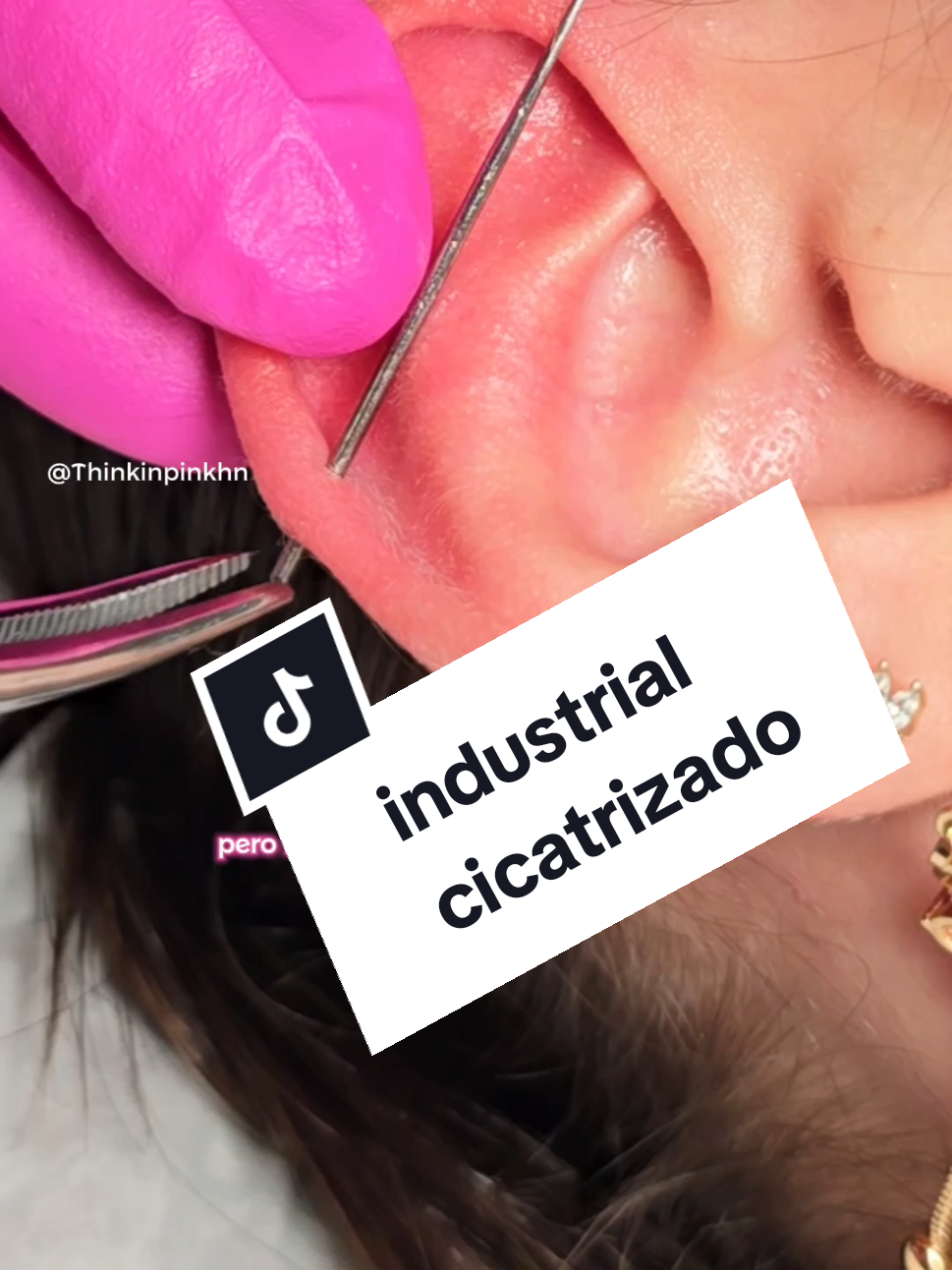 Una vez que cicatrice tu piercing siempre debes de usar arete, ya que si se puede cerrar fácilmente ó sera muy difícil colocarlo nuevamente. #industrialpiercing #industrial #honduras🇭🇳 #perforaciones  #piercingstudio 