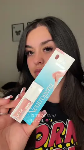 The shine of a gloss with benefits of a lip balm + Hyaluronic acid??? Sign me up 🤝🏼 also on sale rn so runnnn!  #lipoil #lipgloss #lipbalm #lipcare #moisturizedlips #neutrogena 