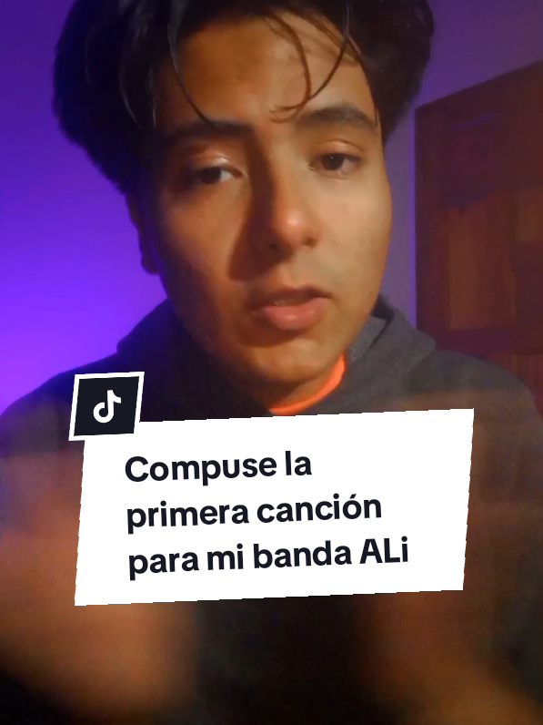Compuse la primera canción para mi banda 🎙️☄️  Ahora solo queda trabajar para producirla y que la banda se estrené 🫢 jsjs  cómo llamarían está canción? #composicion #bolivia🇧🇴  #indie #musica #niquich 