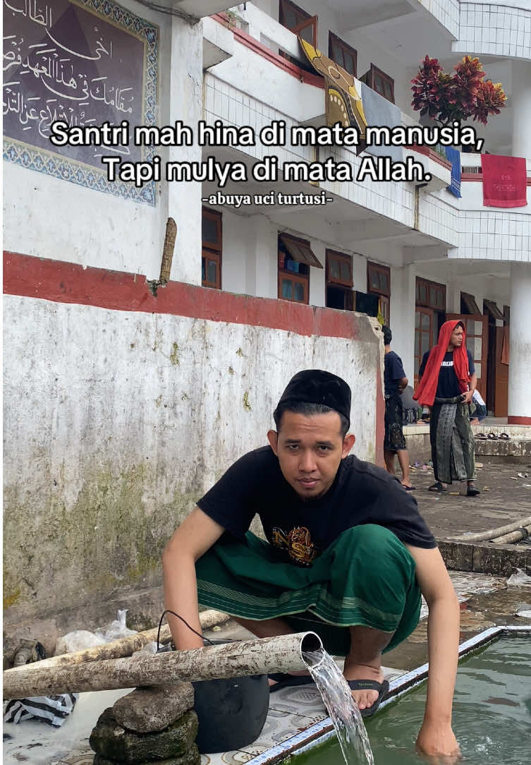 Karak 4 tahun ngaduruk kastrol mah acan nanaon. #santri #santripondok #abuyauciturtusi 