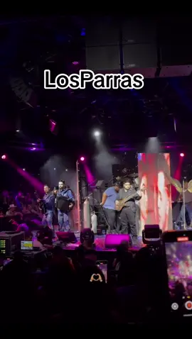 Los parras 😍✨#losparras_oficial #losparras #concierto #carlosparra🕊️ #envivotiktok 
