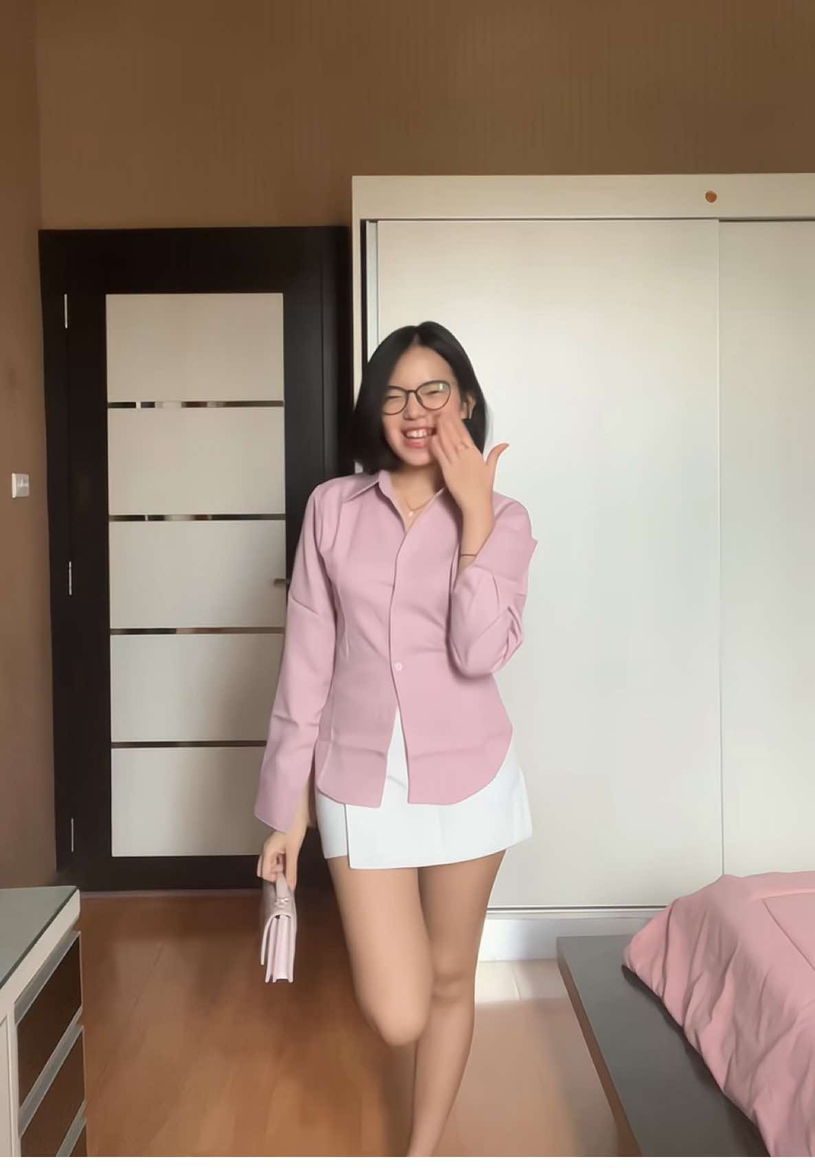 cantiknyaaa baju akuuu! happy happy