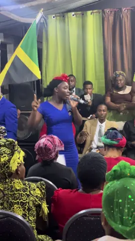 Minister Campbell using her voice to bless us. #theword #bishopcampbell @Chief Apostle Green Elliston @Revival Tingsss 💐😇🙏🏽 @New Vision Ministry (NVORM) ⛪️ @Tev_Styles.Offical 