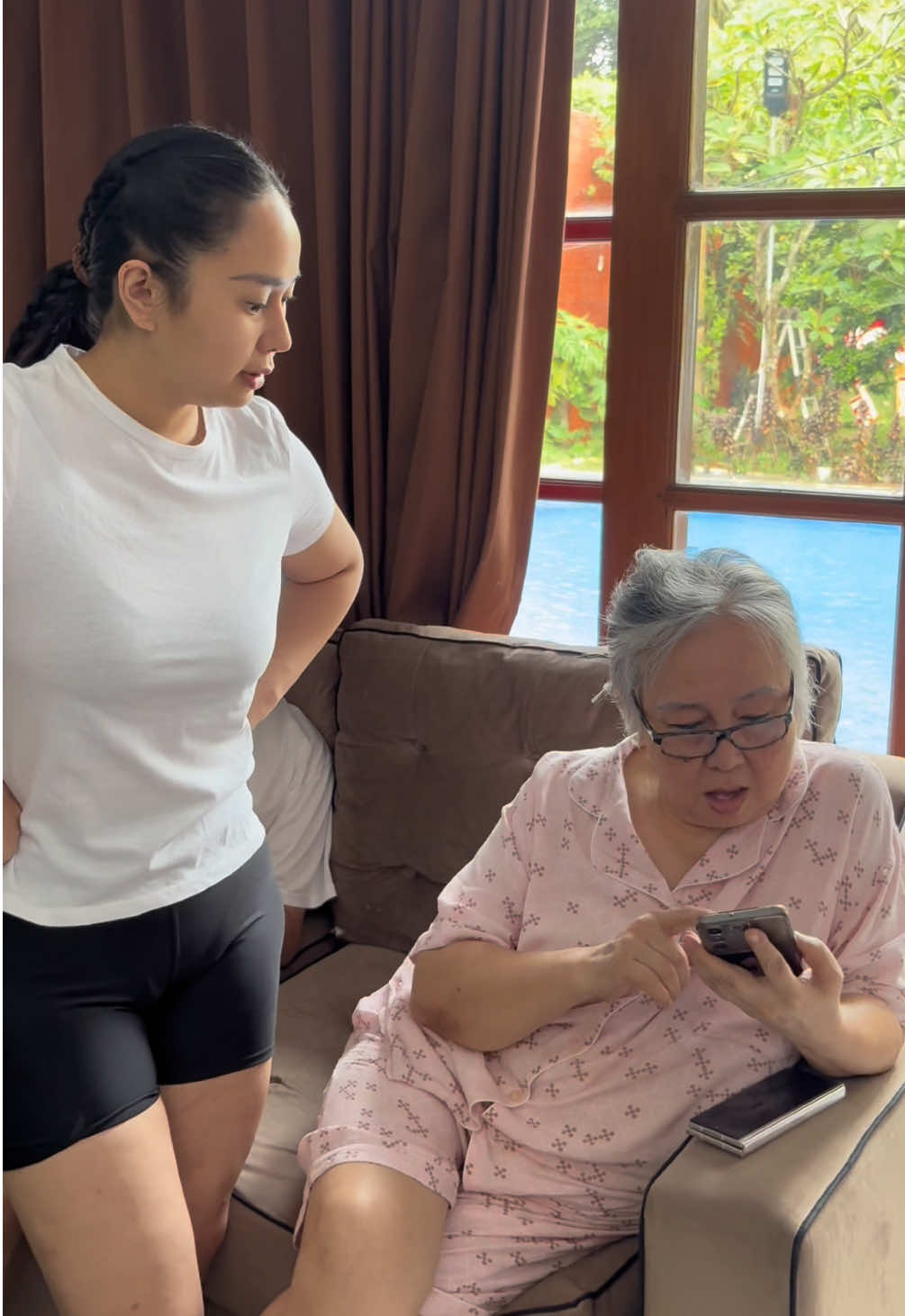 Sekarang klo ada art baru biar oma aja yang pilih