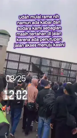 Alhamdulillah mulai pada rame,namun sementara kabar dari abang abang kami sementara masih tertahan karena penutupan jalan akses menuju jakarta (DPR) #demokrasi #demo2025💐 #dpr #tetapsemangat #fyppppppppppppppppppppppp 