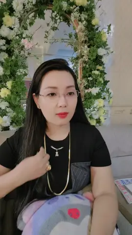 #ပြည့်စုံကြွယ်ဝလိုတရဆရာမလေး  #abundancecoachmathandar 
