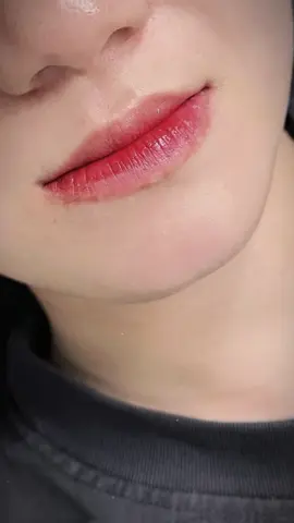 môi móm thì tiêm dáng gì cho đẹp hả chị 🥰#tiemfiiler #tiemmoi #huế75 #Huế #CapCut 