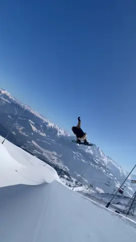 send this to bro who should start snowboarding! #snowboarding #wintersports #winter #snow #halfpipe