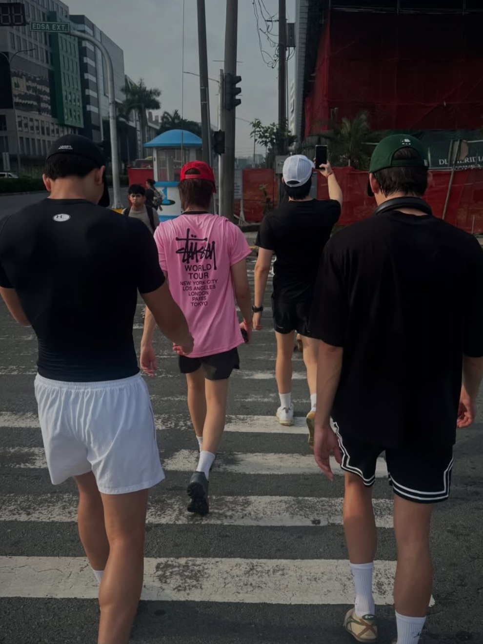 Gmmtv Running Club 🤸🏻‍♂️🏃 #skywongravee #nanihirunkit #skynani #jossgawin 