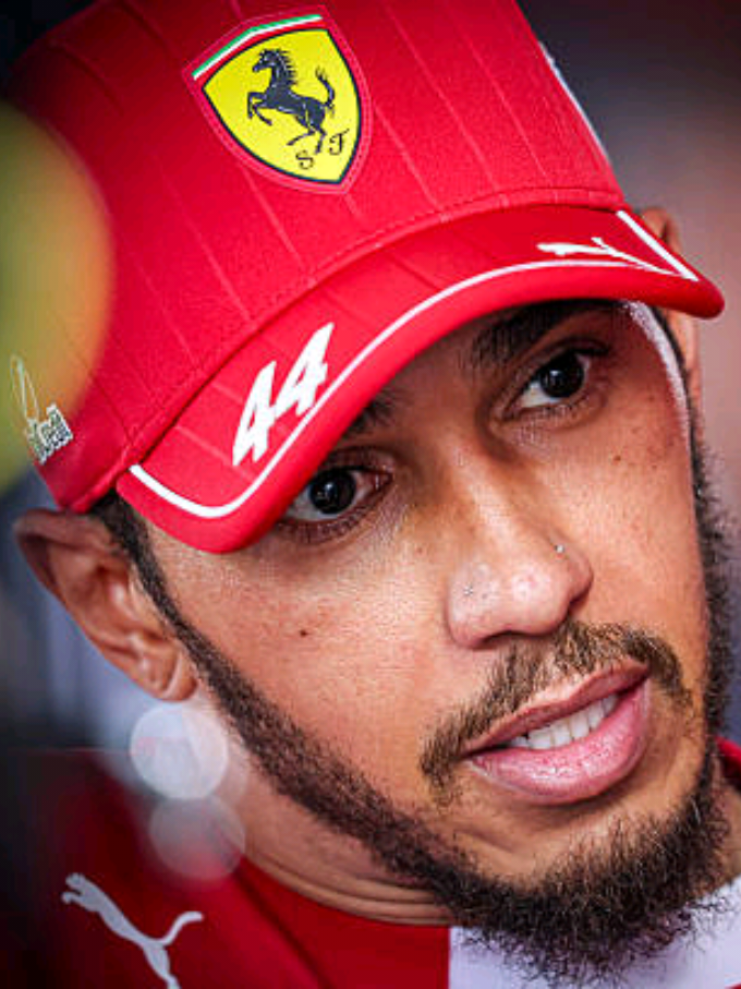 ¿Eres un FAN DE LA FÓRMULA 1 que sueña con vivir un Gran Premio desde el corazón del paddock? 🤔🏎️ Lewis Hamilton hace ese sueño realidad... pero con un precio que te va a dejar en shock. En este video, exploramos la experiencia 