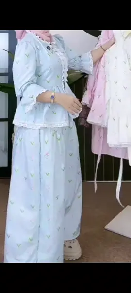 BM SETELAN ASAYAH MOTIF BUNGA LENGAN RENDA DAN ROK MAXI