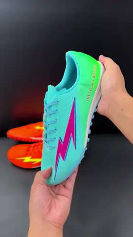 Giày Đá Bóng Mesút EVO #BóngĐá #Football #giàyđábanh #reviewgiaydabanh #giàyđábóng  