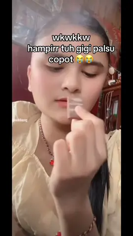 Semangat boss perempuannku aku fanbase no 1 selalu suprot #putdang #putripadang #fyppppppppppppppppppppppp #iput #rotisweety 