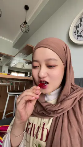 nemu jajanan baru 🥰
