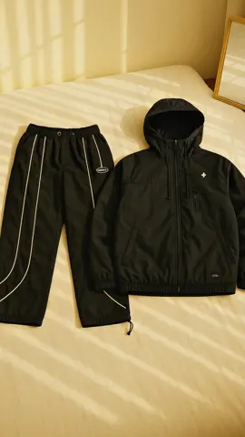 1 SET OUTFIT KECE, COCOK DI PAKAI CEWEK/COWOK #outfitideas #outfitkece #jaketantiair #celanabaggypants #paketlengkap 