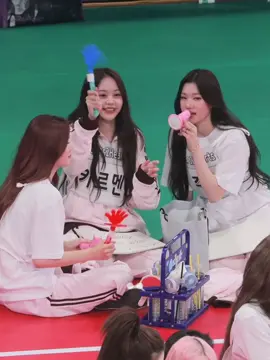 happy 🥰 #carmen #juun #a_na #hearts2hearts #isac2025 